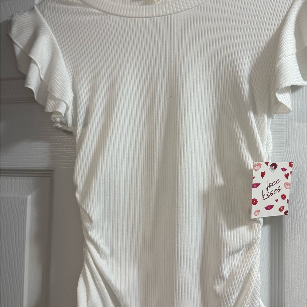 NEW Free Kisses White Ruffle Sleeve Top - Picture 2 of 5